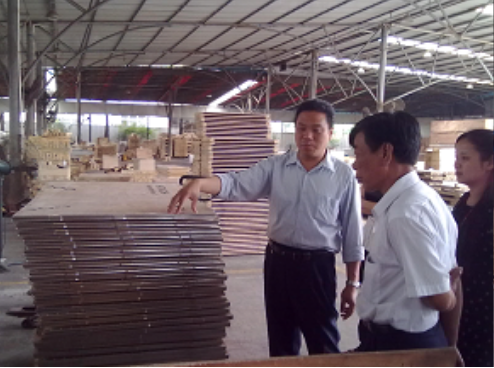 響應(yīng)集團(tuán)扶貧工作，向增城市派潭鎮(zhèn)雙頭村援贈人民幣10萬元 